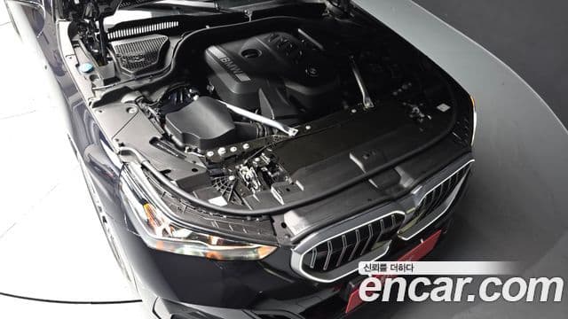 BMW 5 Series 2024 — ფოტო 6/20