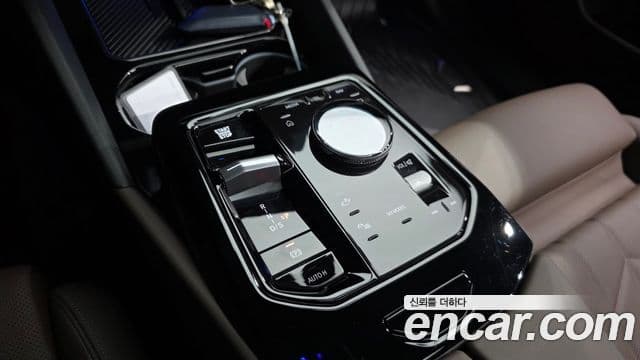 BMW 5 Series 2024 — ფოტო 9/20