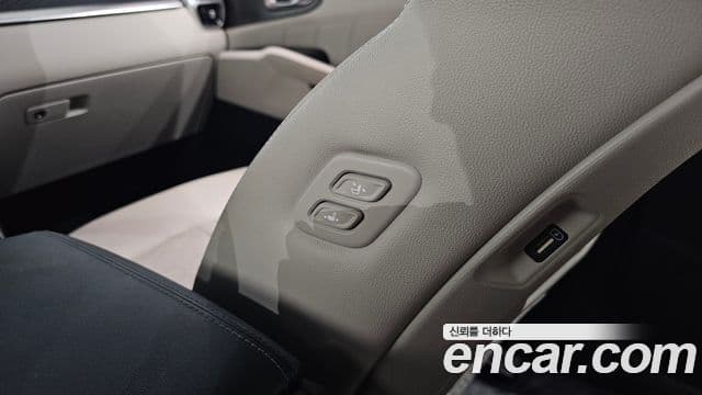 Kia Sorento 2021 — Şəkil 19/20