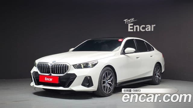 BMW 5 Series 2025 — Фото 1/20
