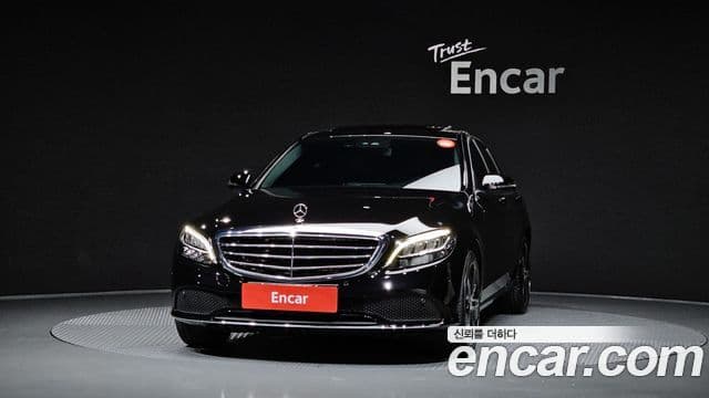 Mercedes-Benz C-Class 2019 — ფოტო 3/20