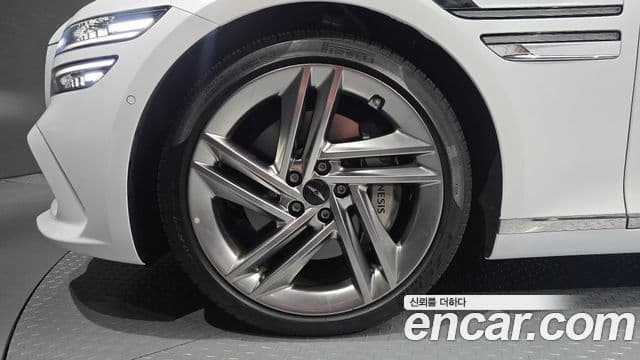 Genesis Electrified G80 2025 — фото 5 из 20