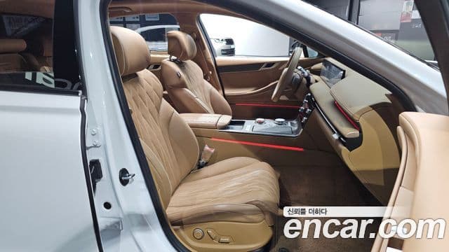 Genesis Electrified G80 2025 — фото 12 из 20