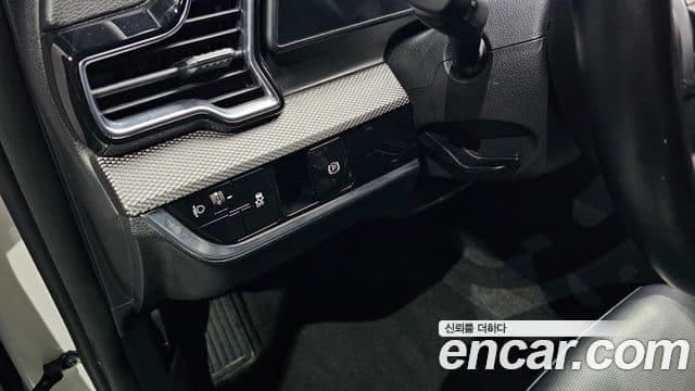 Kia Sportage 2022 — ფოტო 16/20