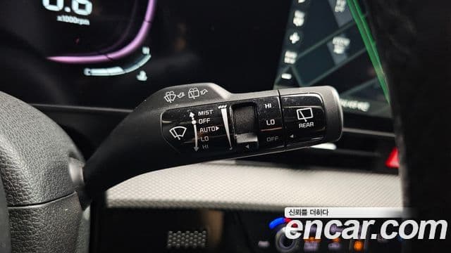 Kia Sportage 2022 — ფოტო 18/20