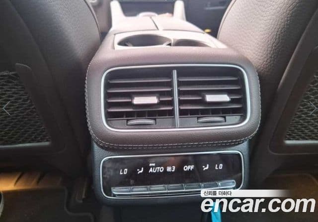 Mercedes-Benz GLS-Class 2022 — ფოტო 18/20
