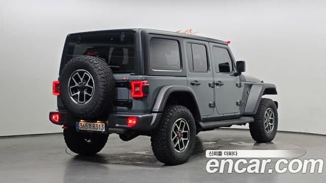 Jeep Wrangler 2025 — Фото 2/20