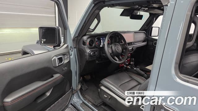Jeep Wrangler 2025 — Фото 10/20