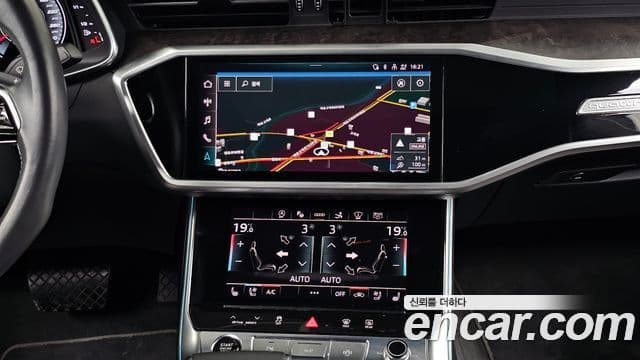 Audi A7 2021 — ფოტო 14/20