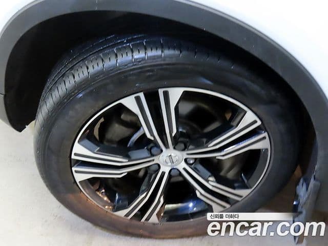 Volvo XC40 2022 — фото 20 из 20