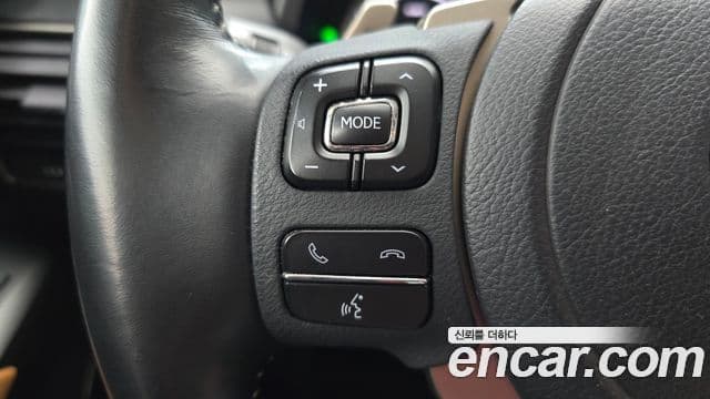 Lexus NX300h 2021 — Şəkil 19/20