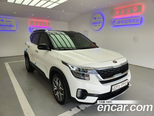 Kia Seltos 2019 — фото 10 из 20