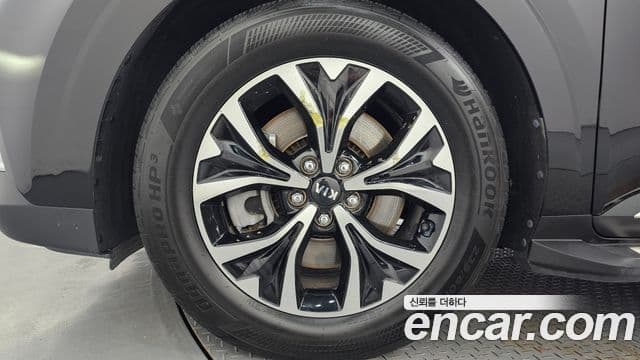 Kia Carnival 2020 — ფოტო 5/20