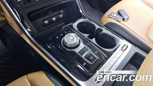 Kia Carnival 2020 — ფოტო 9/20