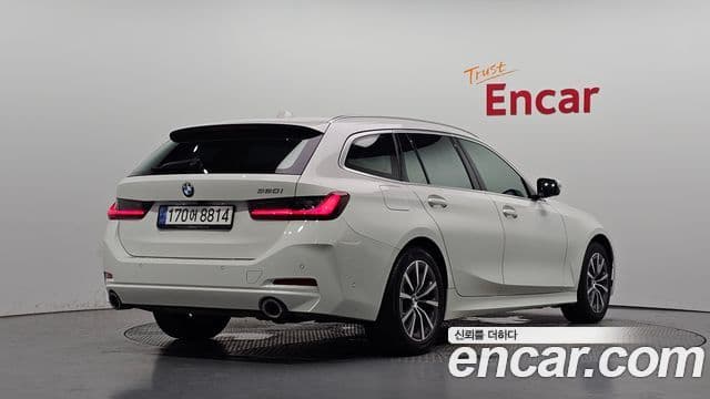BMW 3 Series 2023 — ფოტო 2/20