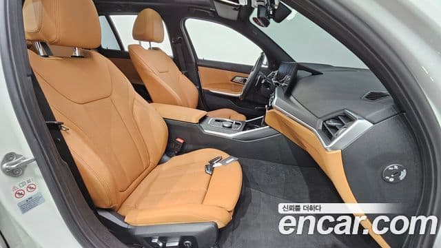 BMW 3 Series 2023 — ფოტო 10/20