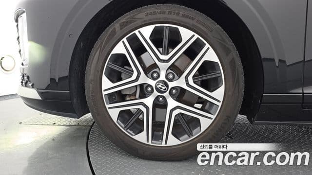 Hyundai Grandeur 2023 — ფოტო 5/20