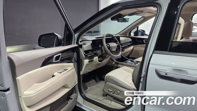 Kia Carnival 2025 — Photo 22/33