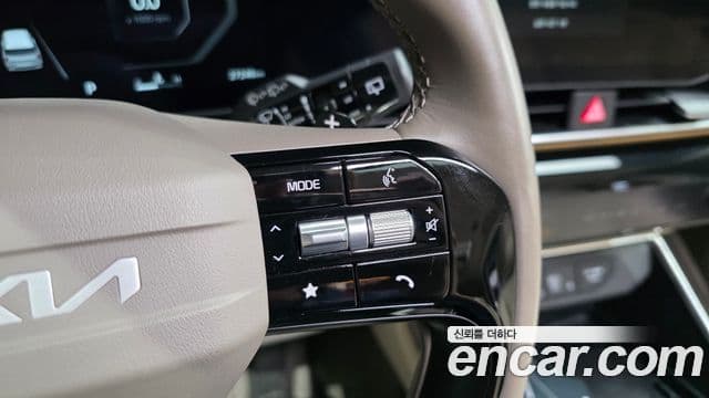 Kia Carnival 2025 — Photo 15/33