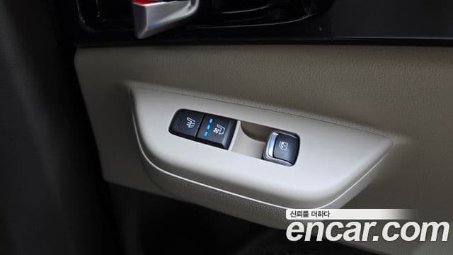 Kia Carnival 2025 — Photo 8/33