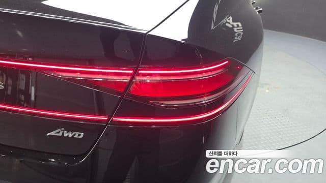 Genesis G90 2022 — Photo 19/37