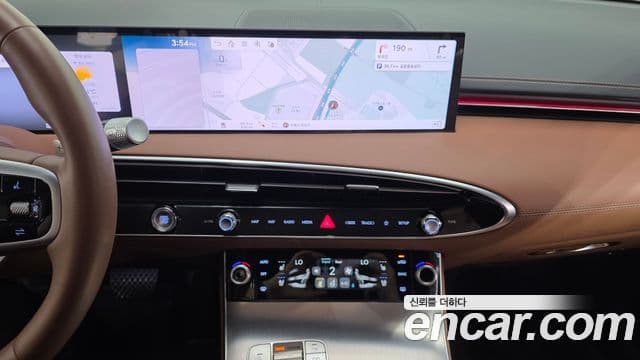 Genesis GV70 2024 — фото 13 из 20