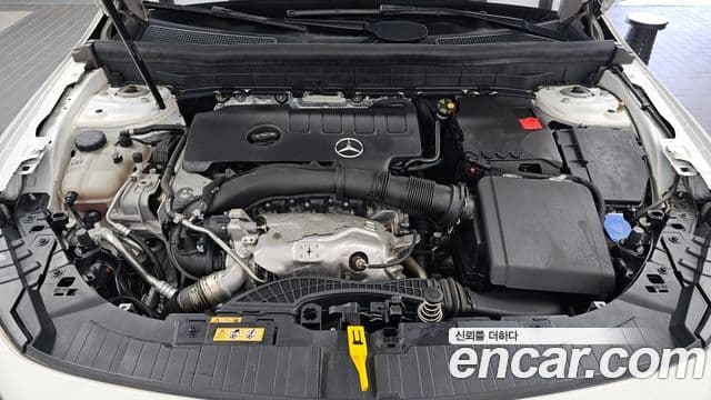 Mercedes-Benz GLB-Class 2022 — фото 6 из 20