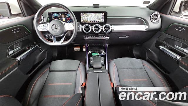 Mercedes-Benz GLB-Class 2022 — фото 7 из 20
