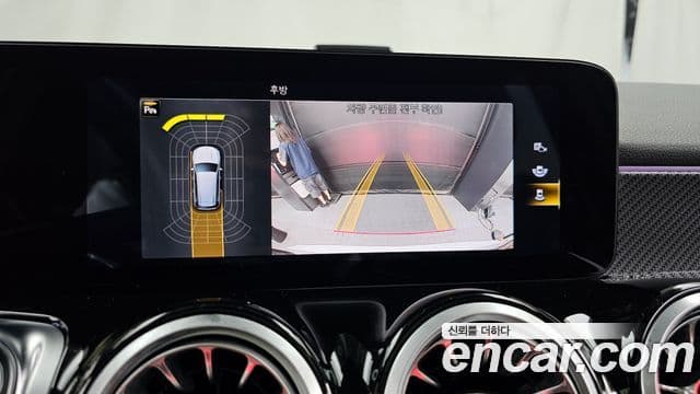 Mercedes-Benz GLB-Class 2022 — фото 15 из 20