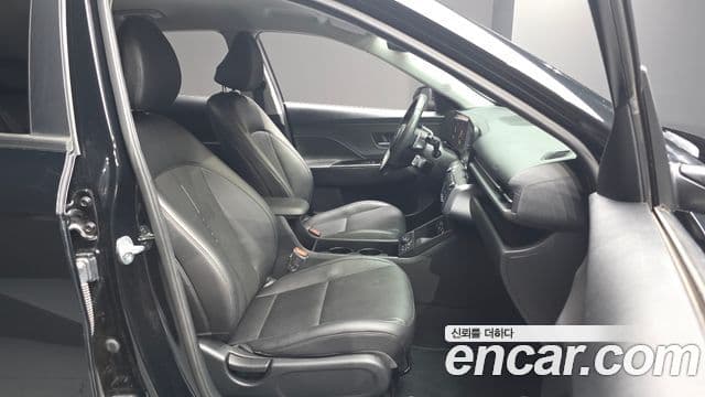 Hyundai Kona Hybrid 2023 — Şəkil 27/30