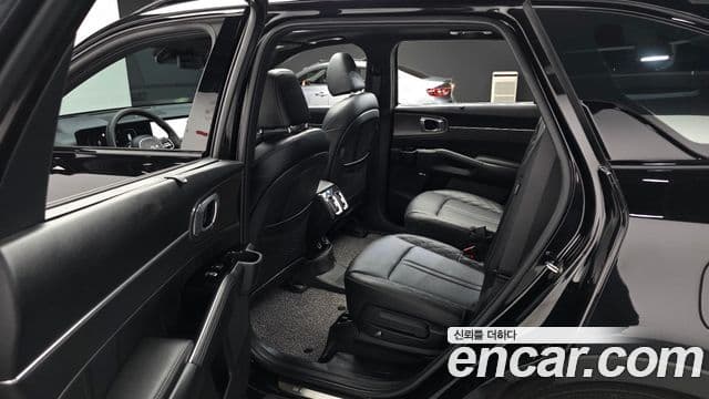 Kia Sorento 2023 — ფოტო 12/20