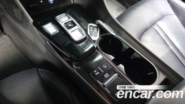 Hyundai Sonata 2021 — ფოტო 7/20