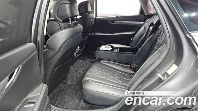 Genesis Electrified G80 2020 — Şəkil 11/20