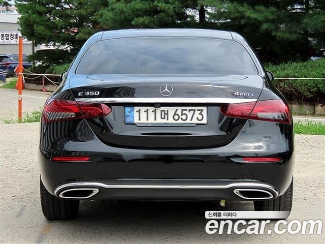 Mercedes-Benz E-Class 2021 — фото 3 из 9
