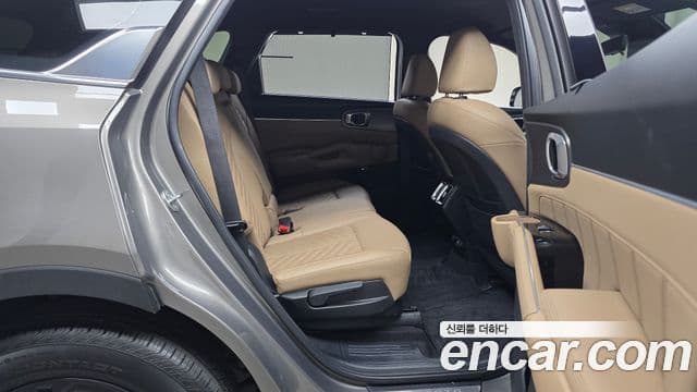 Kia Sorento 2023 — фото 11 из 20