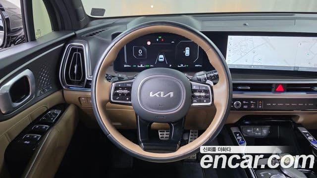 Kia Sorento 2023 — ფოტო 14/20