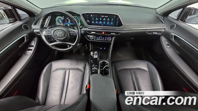 Hyundai Sonata 2022 — ფოტო 7/20
