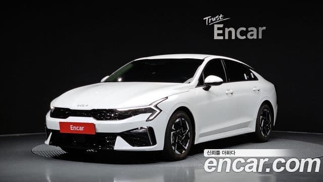 Kia K5 2023 — ფოტო 1/20