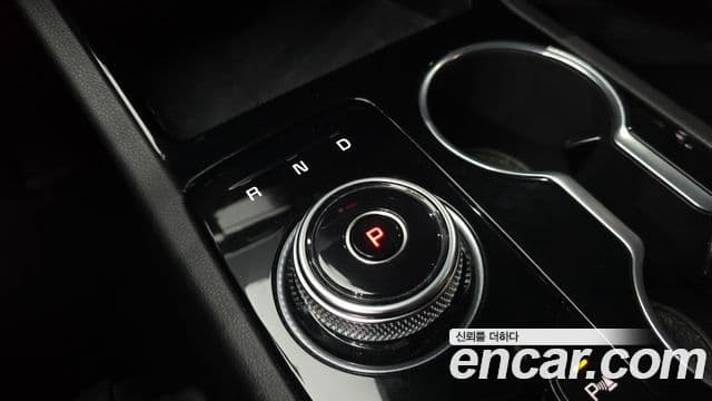 Kia K5 2023 — ფოტო 9/20