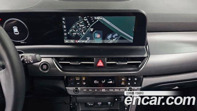 Kia Seltos 2024 — Şəkil 13/20