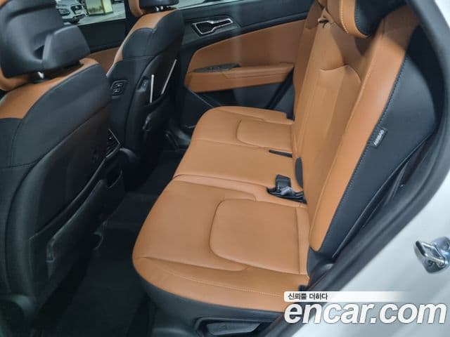 Kia Sportage 2024 — фото 11 из 19
