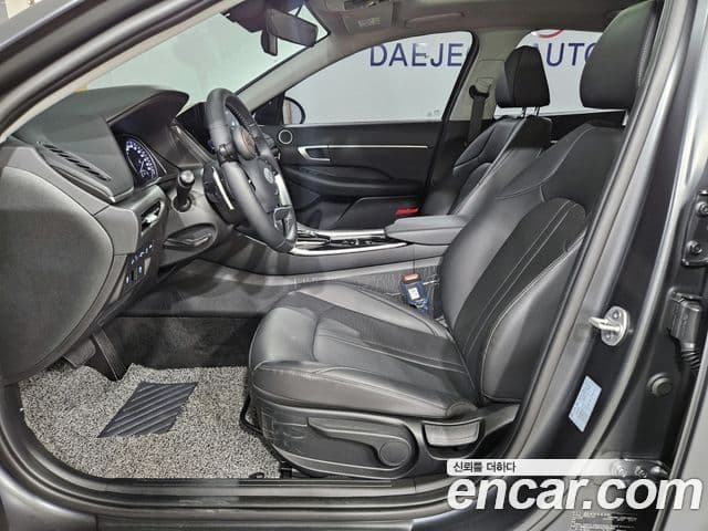 Hyundai Sonata 2022 — ფოტო 7/20