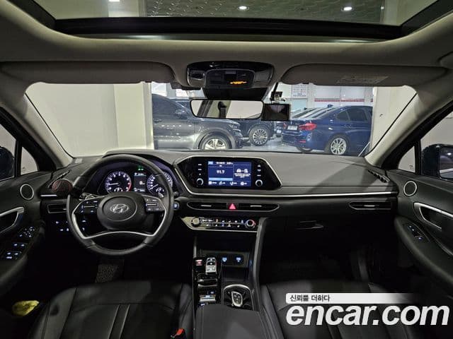 Hyundai Sonata 2022 — фото 11 из 20
