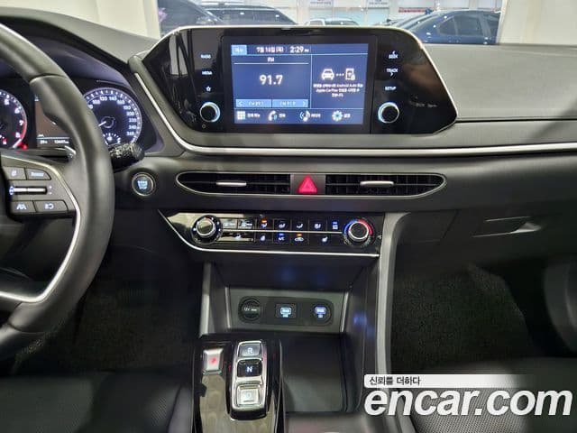 Hyundai Sonata 2022 — ფოტო 14/20