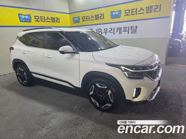 Kia Seltos 2022 — ფოტო 4/14