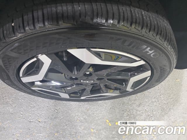Kia Seltos 2022 — ფოტო 14/14