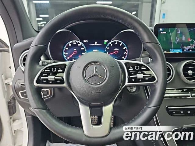 Mercedes-Benz GLC-Class 2020 — ფოტო 8/18