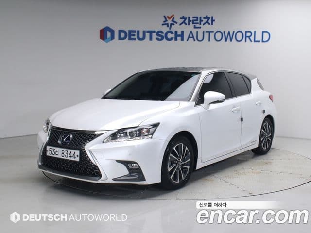 Lexus CT200h 2018 — ფოტო 9/20