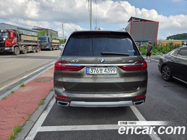 BMW X7 2022 — ფოტო 5/16
