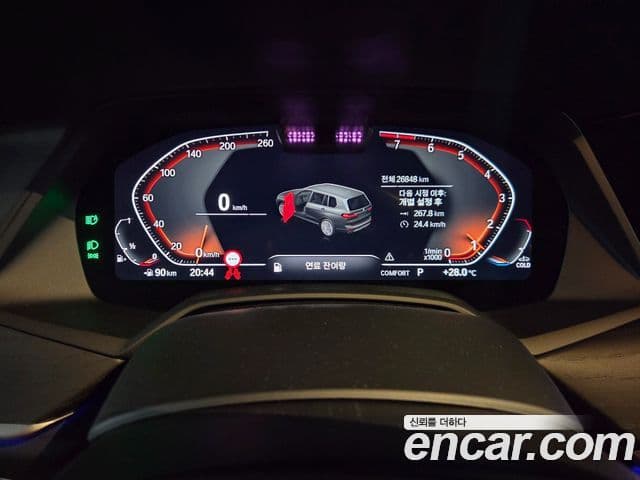 BMW X7 2022 — фото 12 из 16